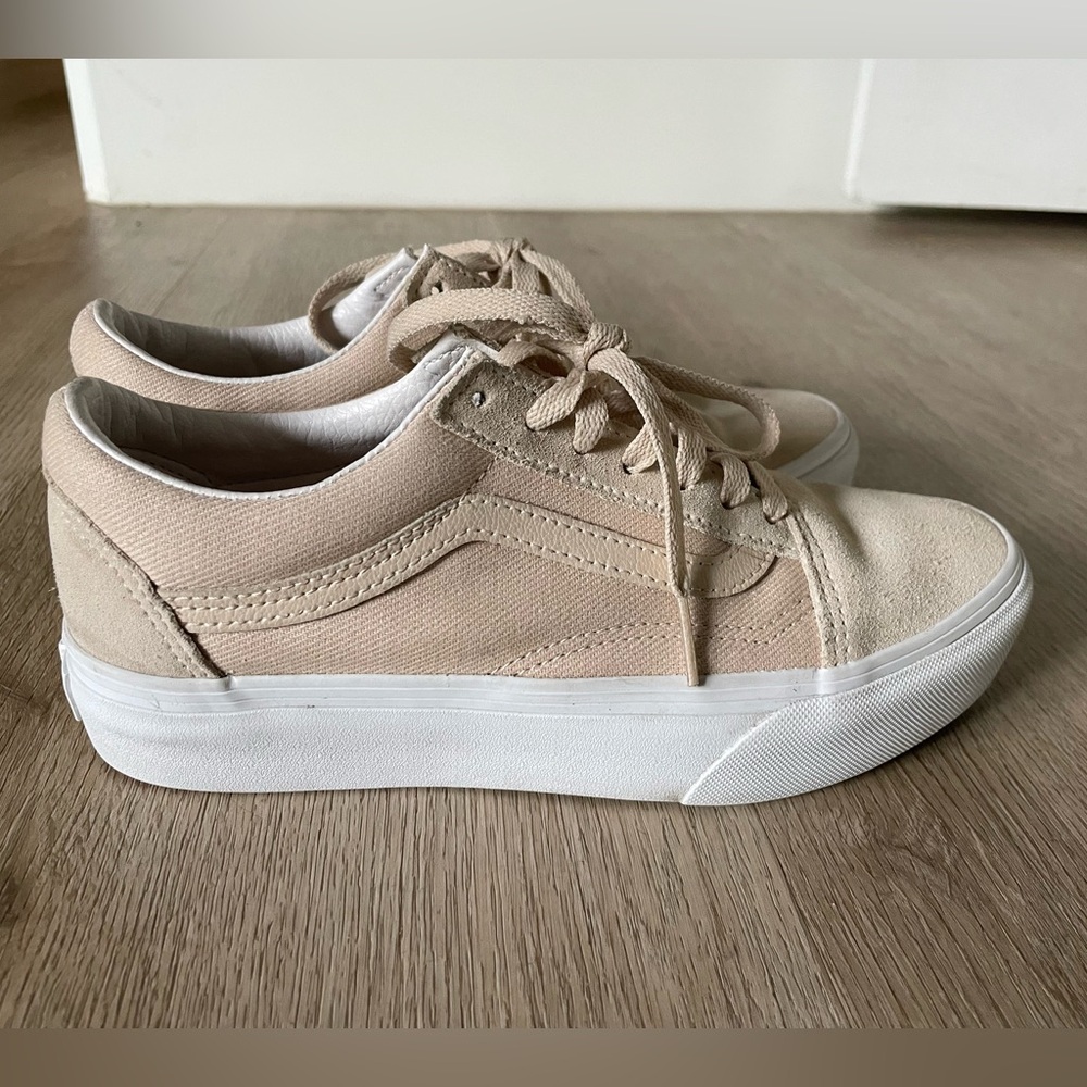 Women's Vans Cream/Nude